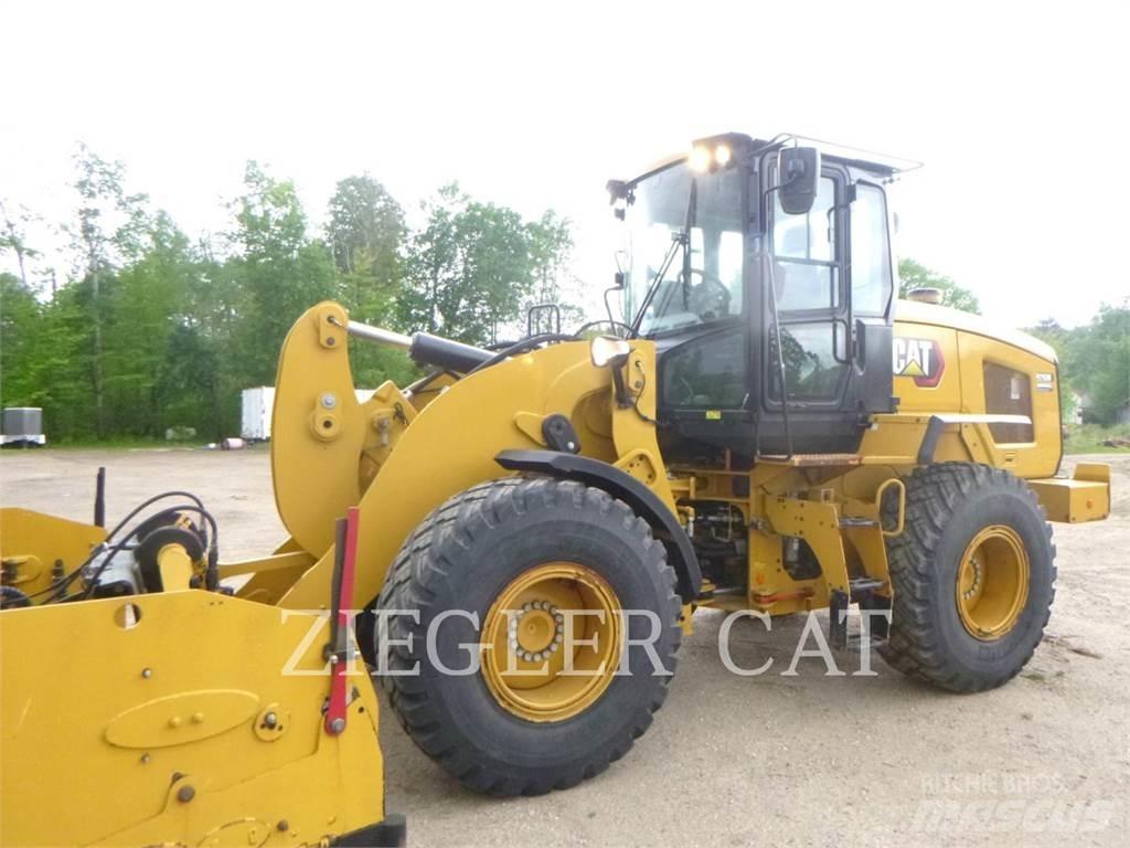 CAT 926M 輪胎式裝載機