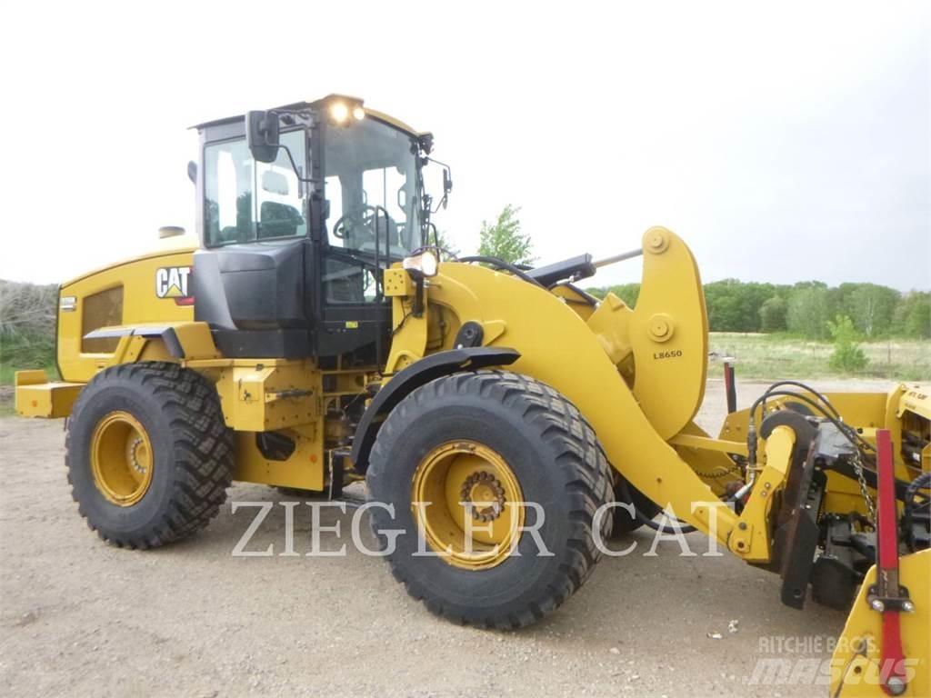CAT 926M 輪胎式裝載機