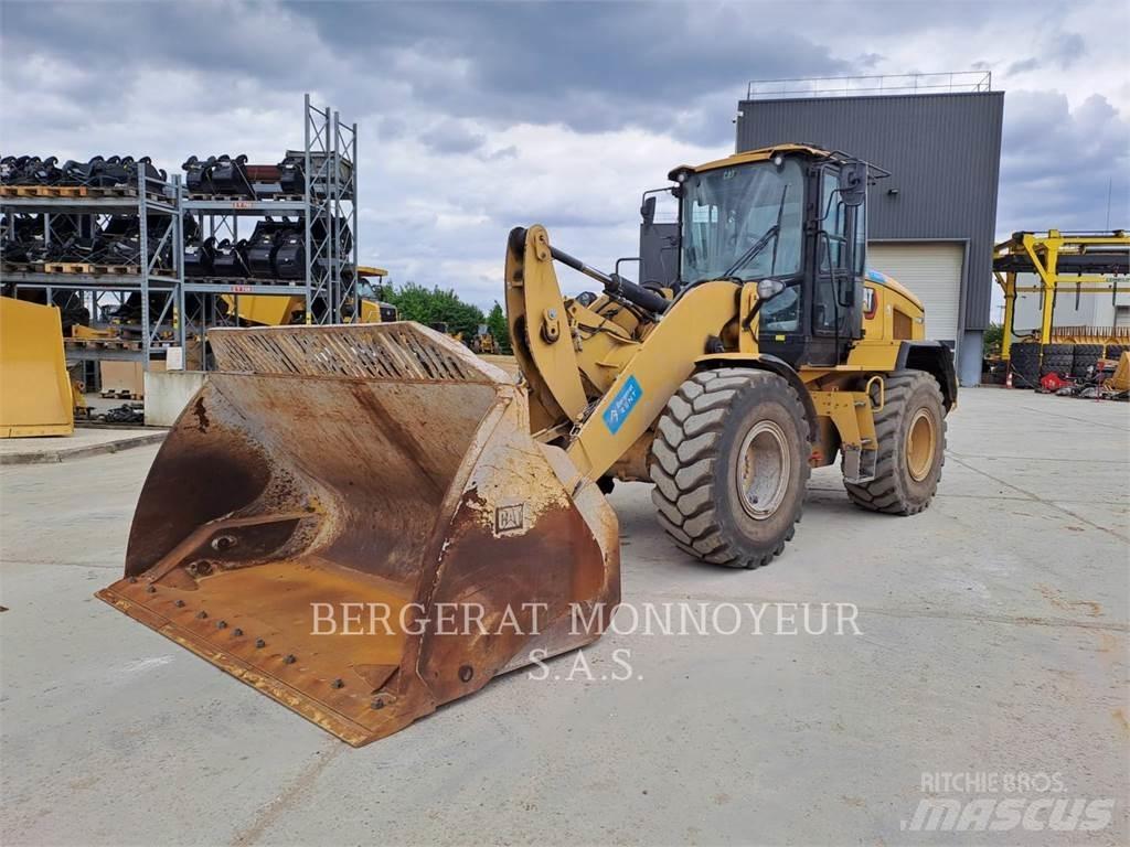 CAT 926M 輪胎式裝載機