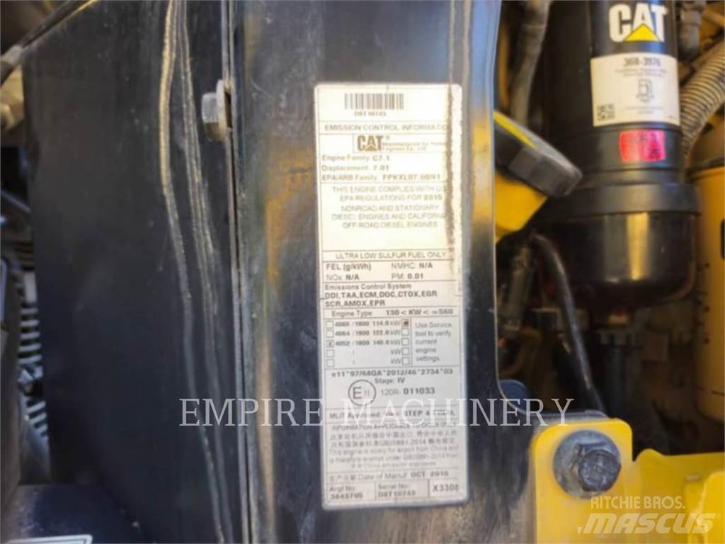 CAT 926M 輪胎式裝載機