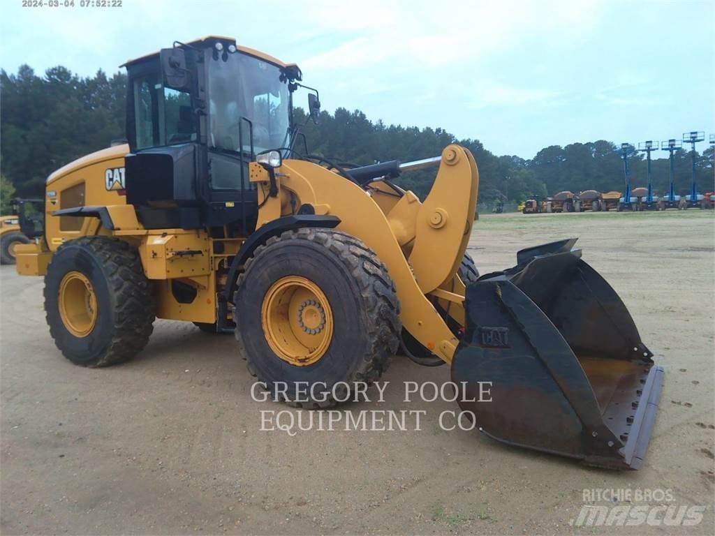 CAT 926M 輪胎式裝載機