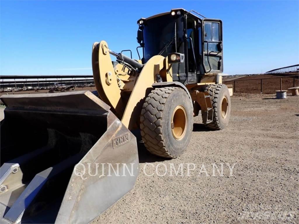 CAT 926M 輪胎式裝載機