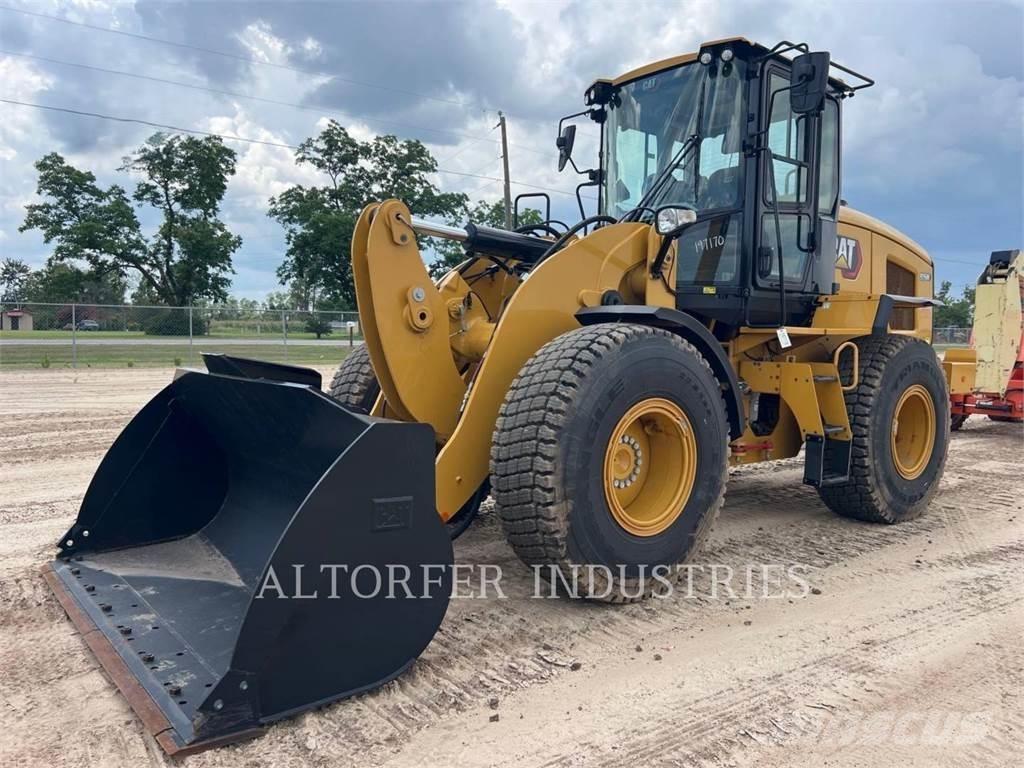 CAT 926M 輪胎式裝載機