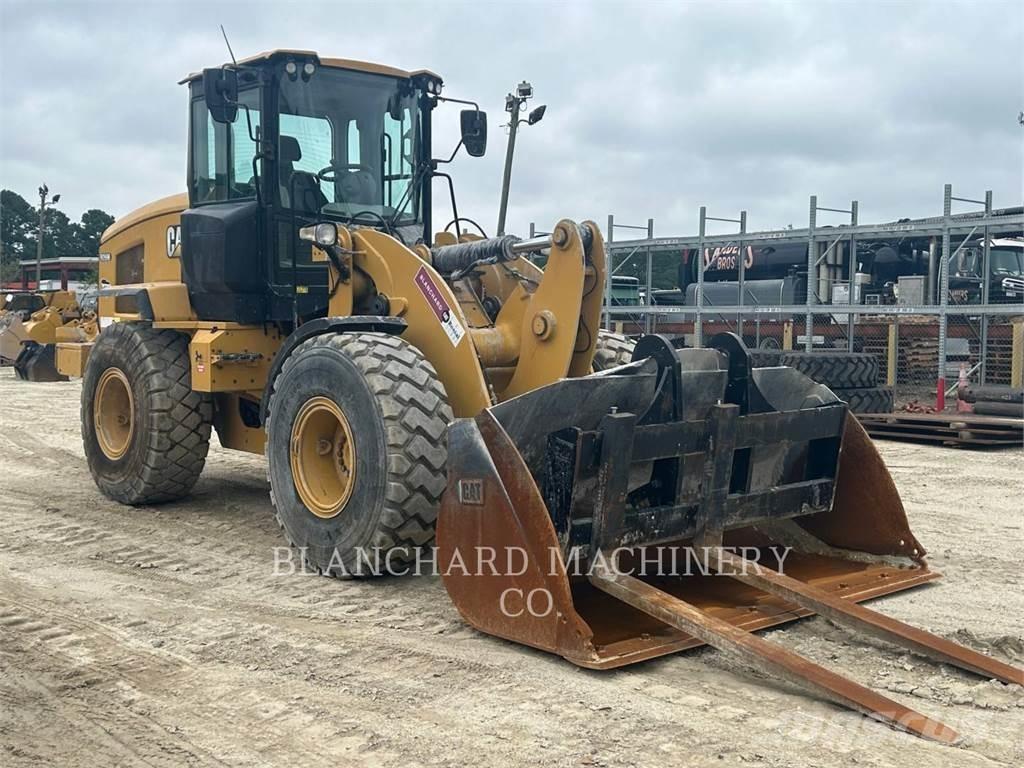 CAT 926M 輪胎式裝載機