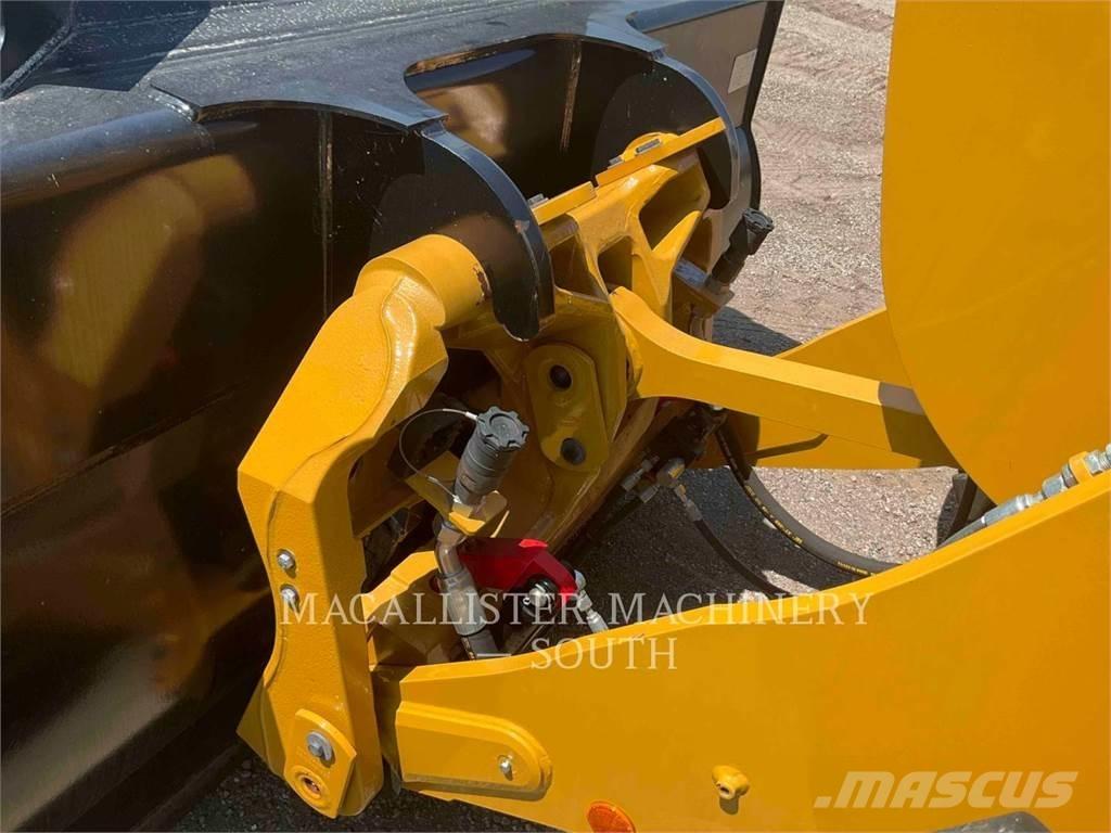 CAT 926M 輪胎式裝載機