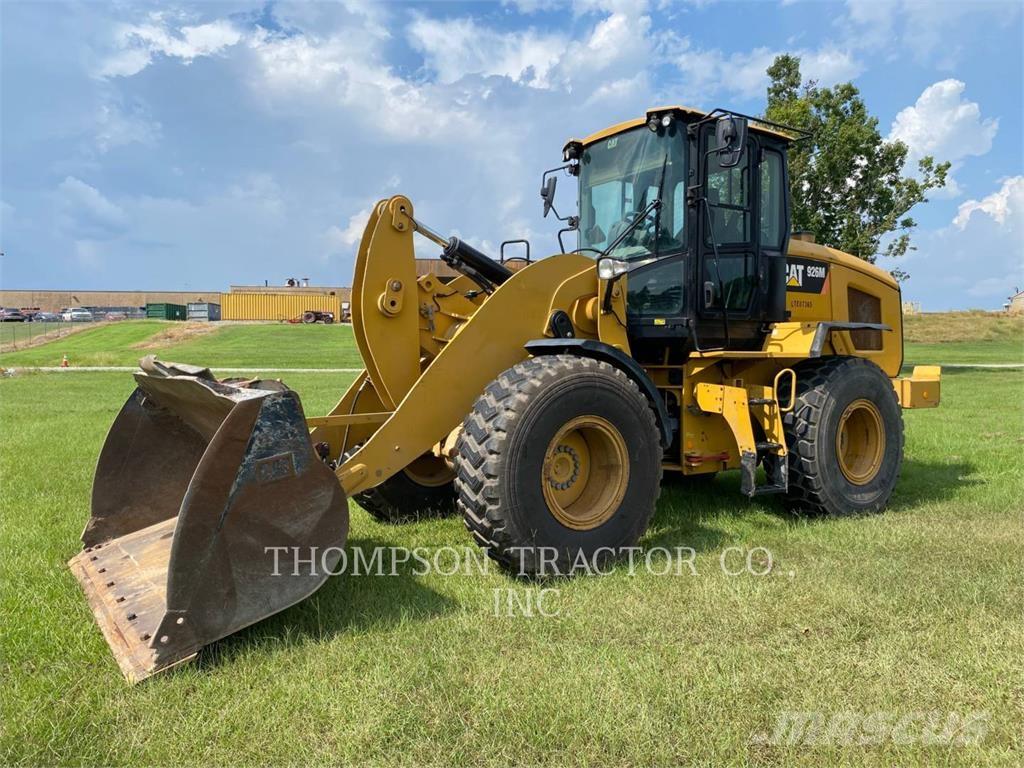 CAT 926M 輪胎式裝載機