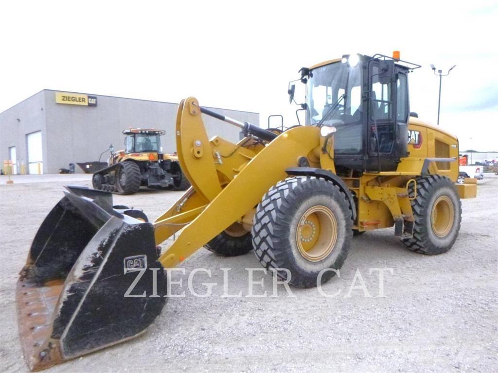 CAT 926M 輪胎式裝載機