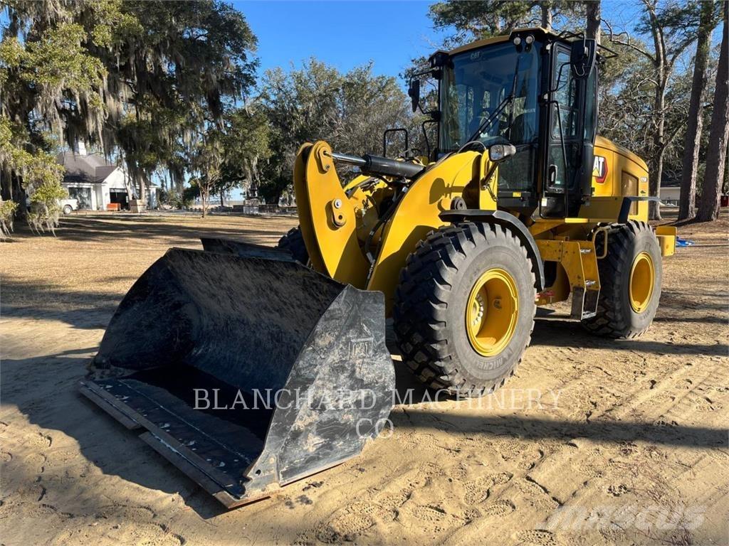 CAT 926M 輪胎式裝載機