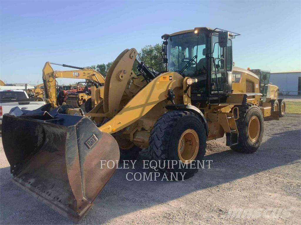 CAT 926M 輪胎式裝載機