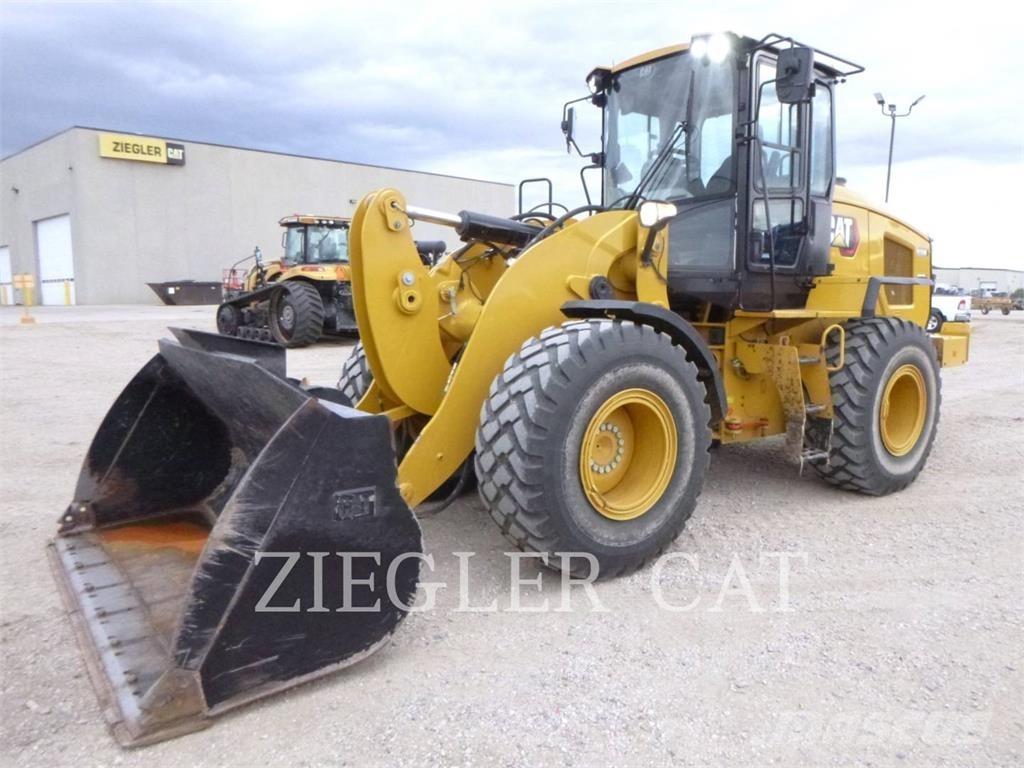 CAT 926M 輪胎式裝載機