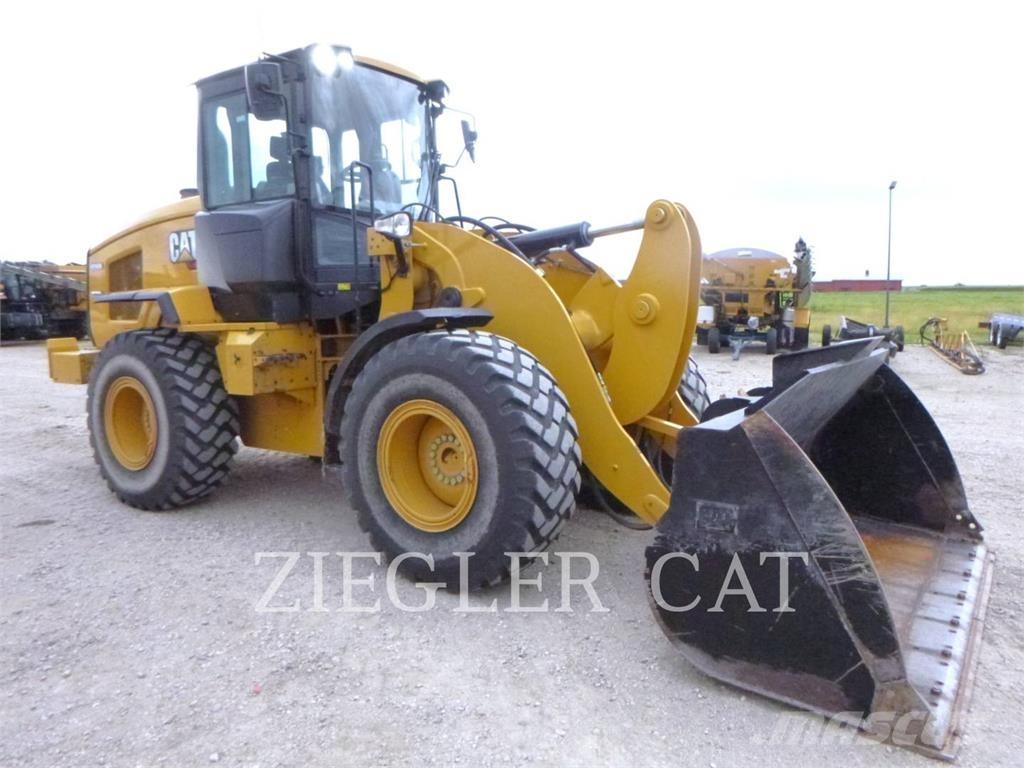 CAT 926M 輪胎式裝載機