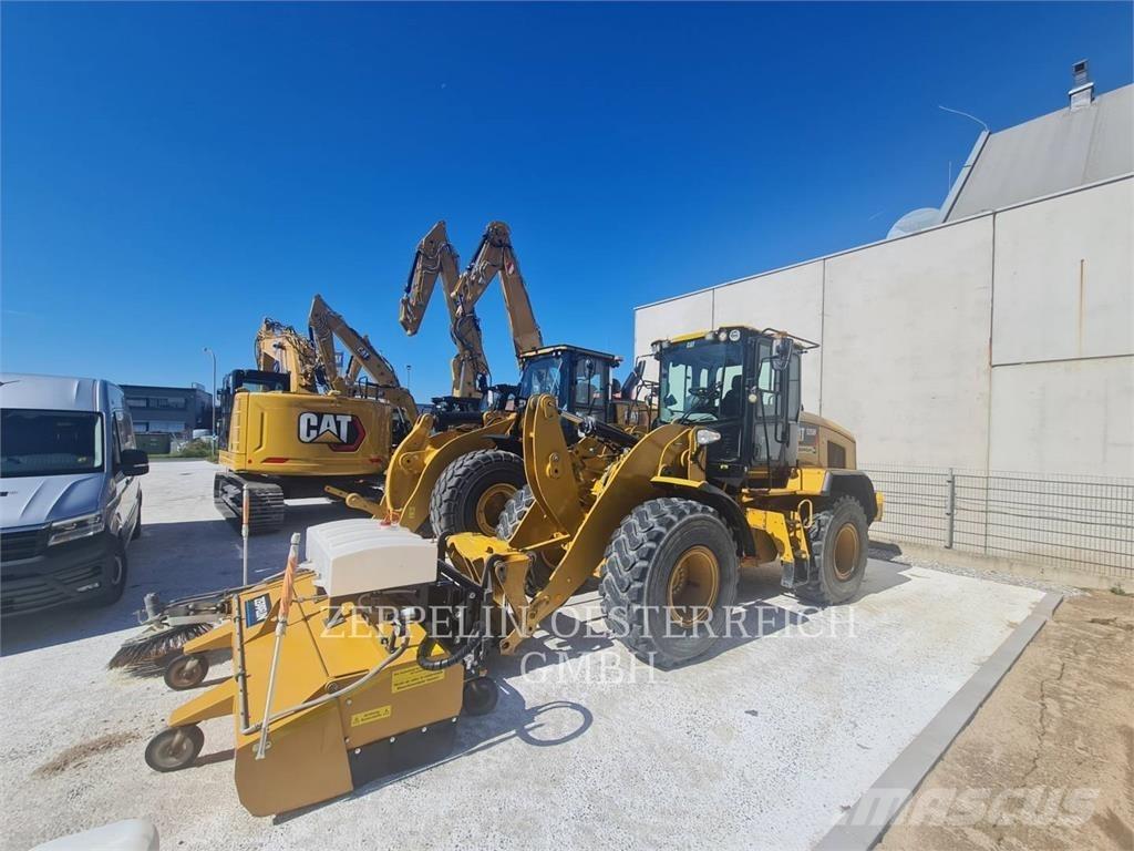 CAT 926M 輪胎式裝載機