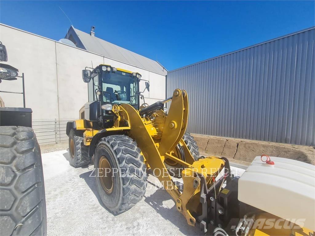 CAT 926M 輪胎式裝載機