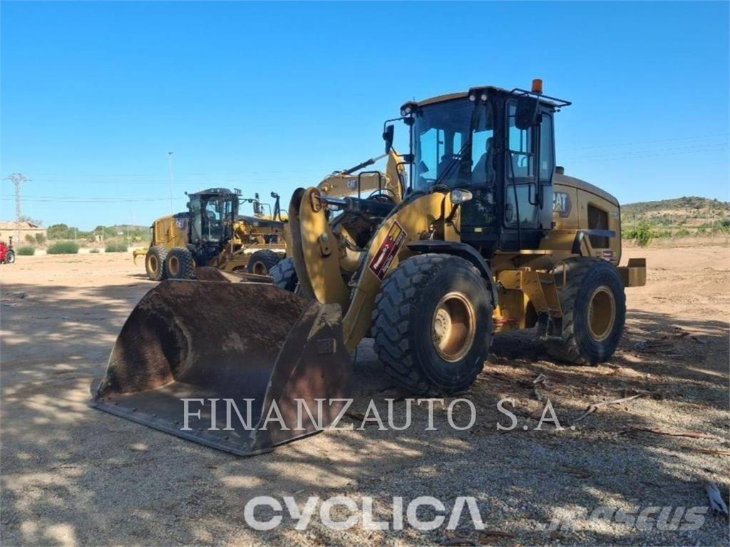 CAT 926M 輪胎式裝載機