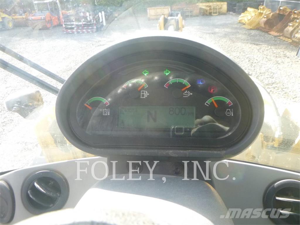 CAT 926M 輪胎式裝載機