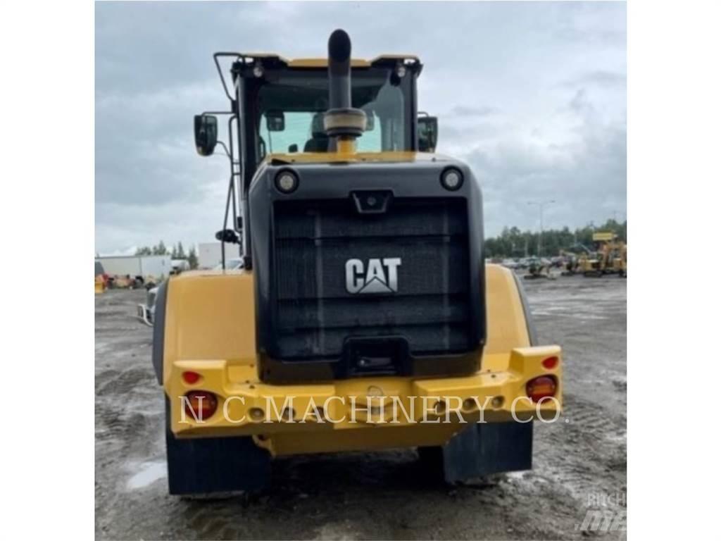 CAT 926M 輪胎式裝載機