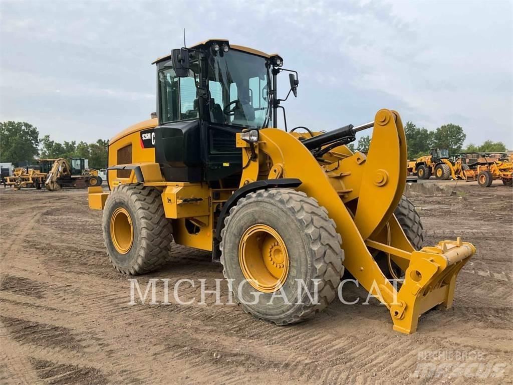 CAT 926M 3RQ 輪胎式裝載機