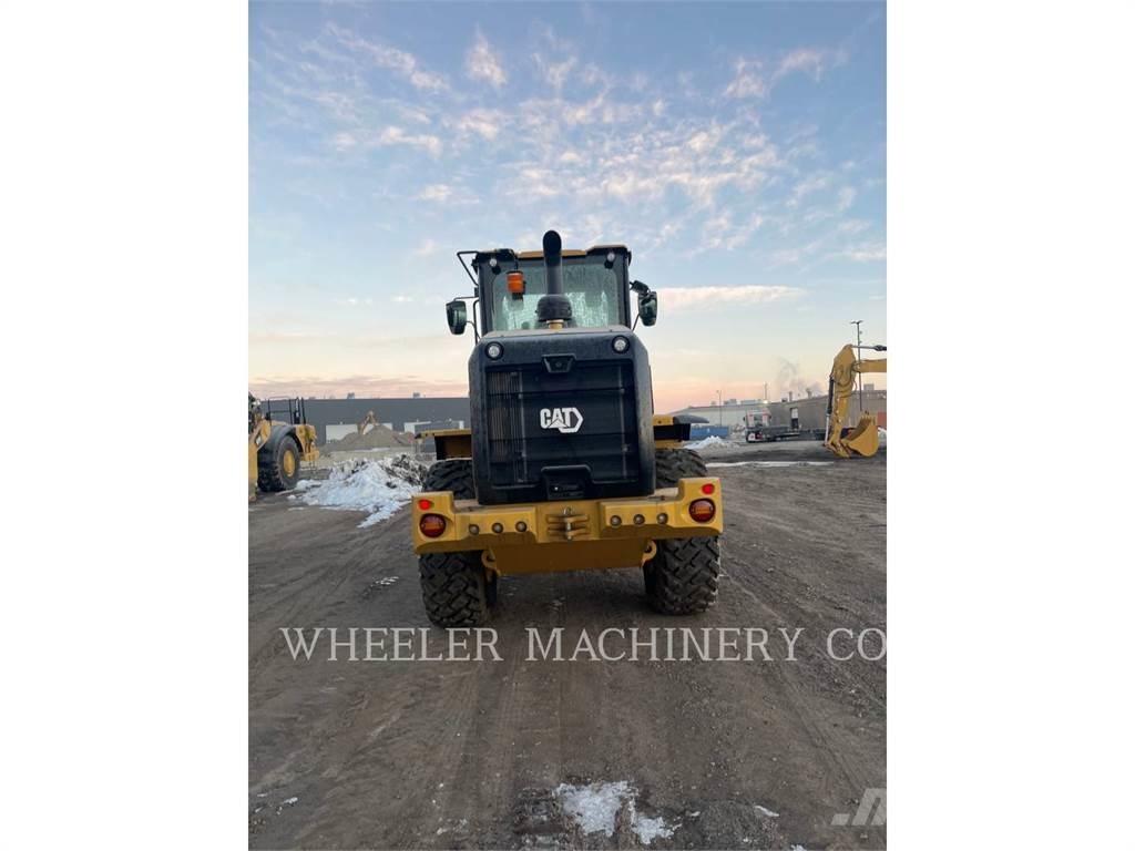 CAT 926M HL QC 輪胎式裝載機