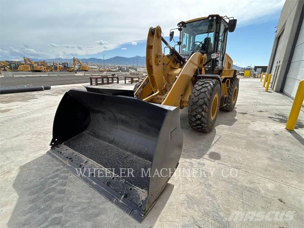 CAT 926M HL QC 輪胎式裝載機