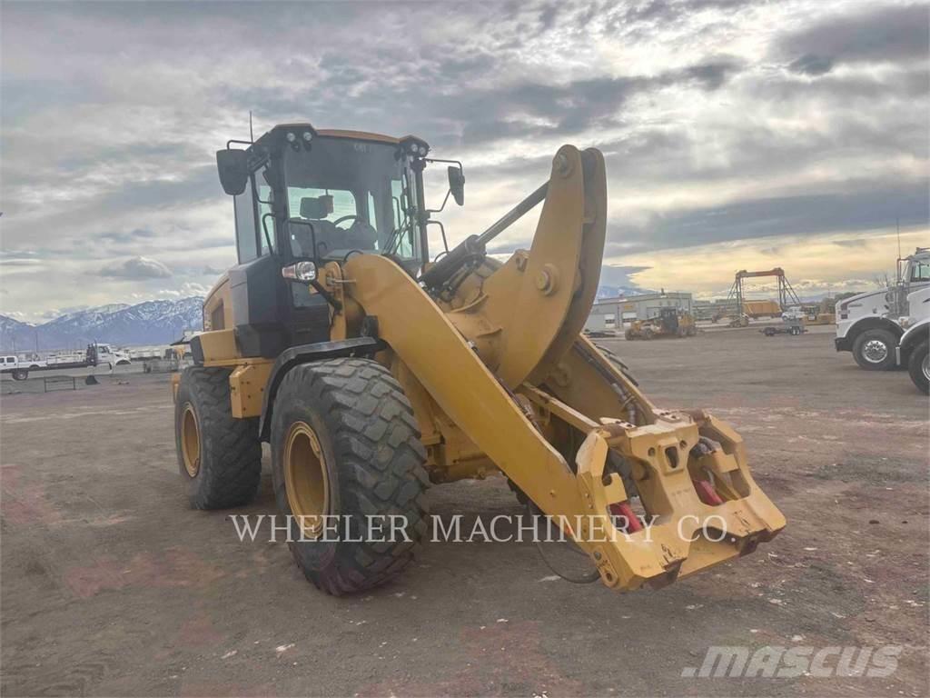 CAT 926M HL QC 輪胎式裝載機
