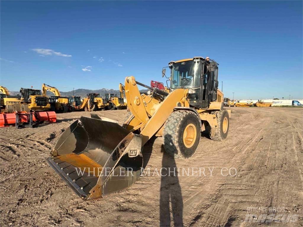 CAT 926M HL QC 輪胎式裝載機