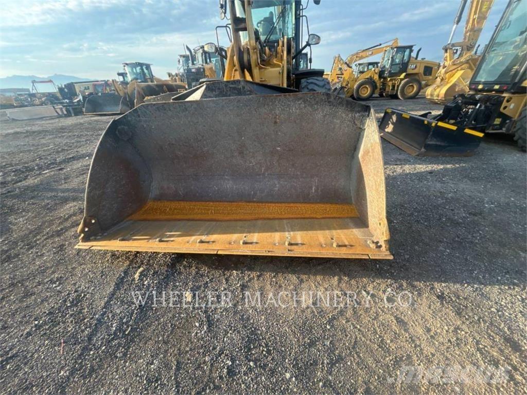CAT 926M HL QC 輪胎式裝載機