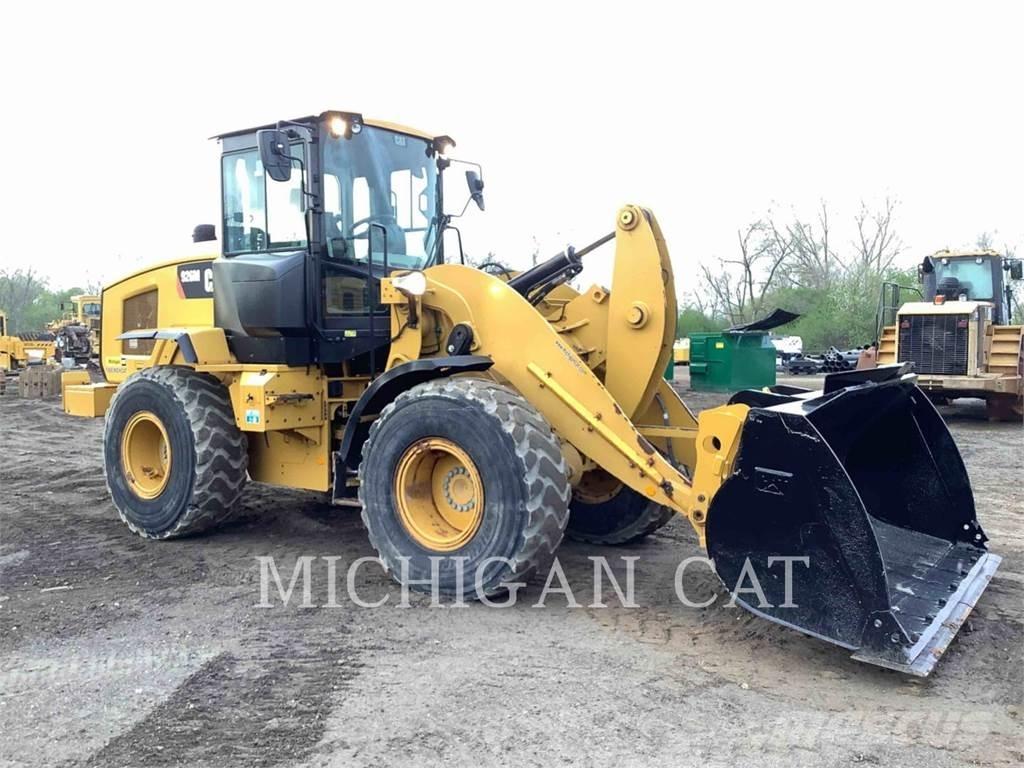 CAT 926M Q 輪胎式裝載機