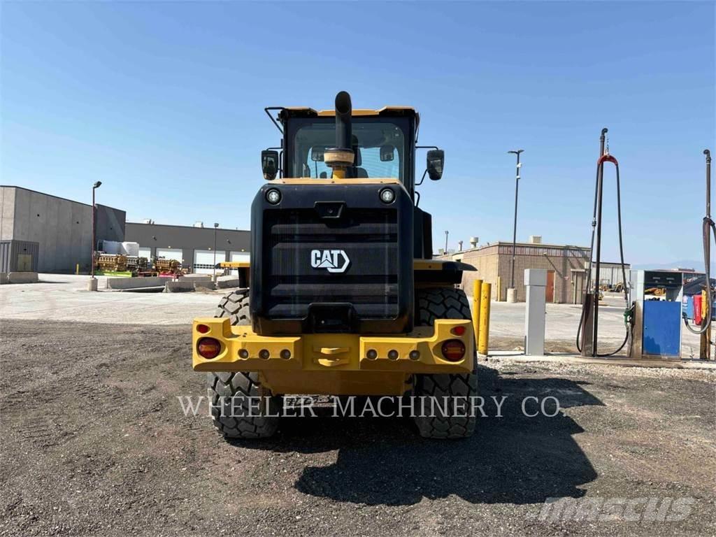 CAT 926M QC 輪胎式裝載機