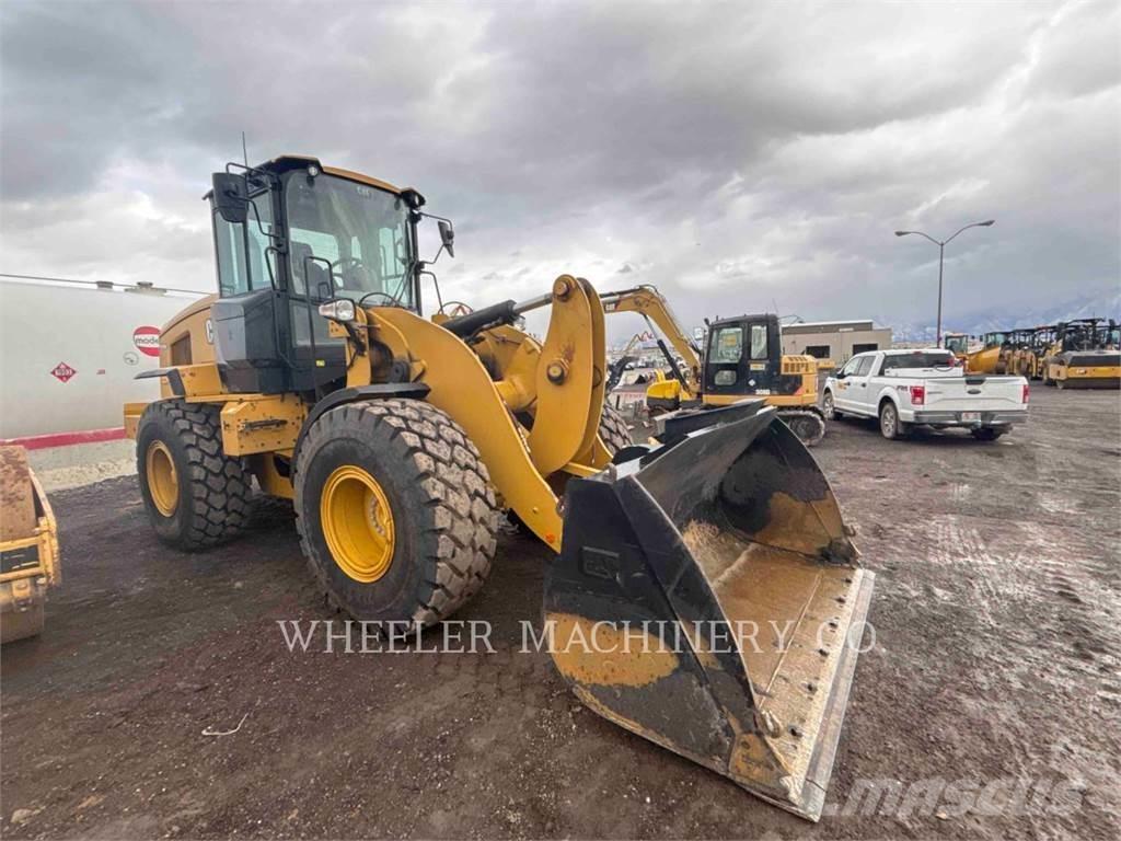 CAT 926M QC 輪胎式裝載機