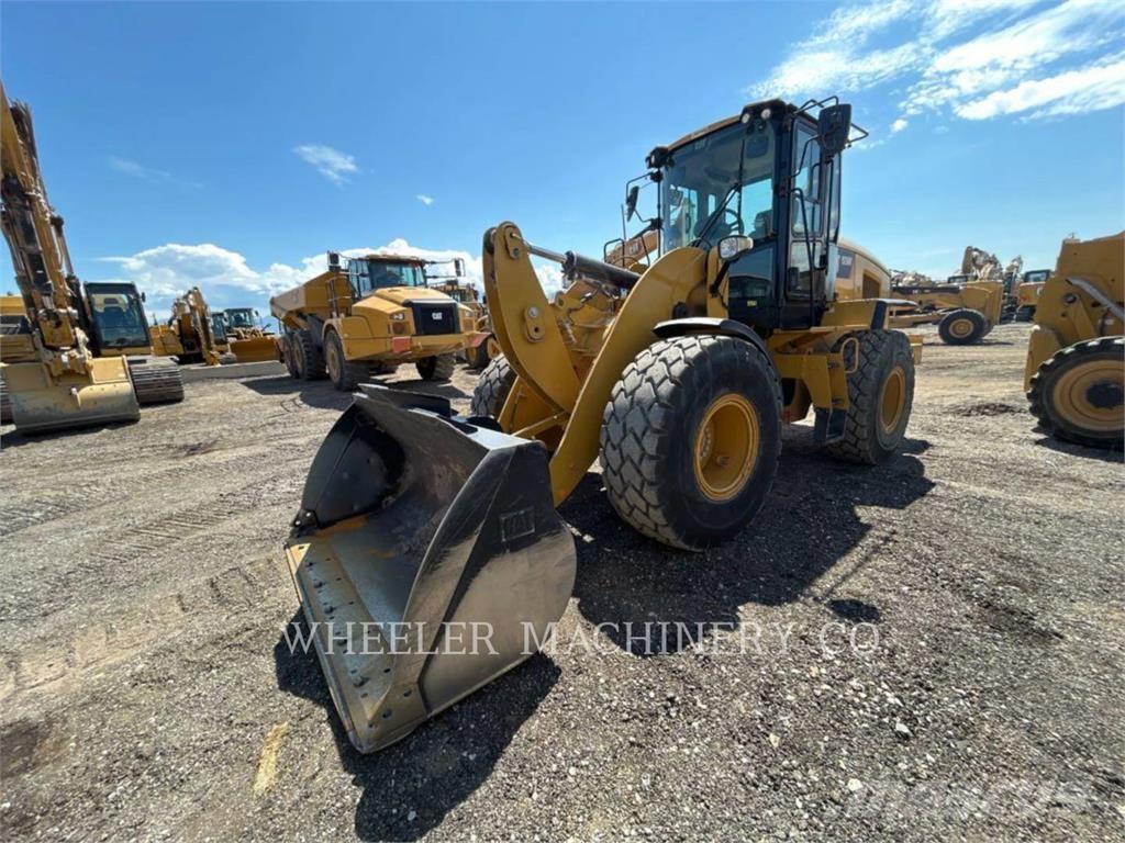 CAT 926M QC 輪胎式裝載機
