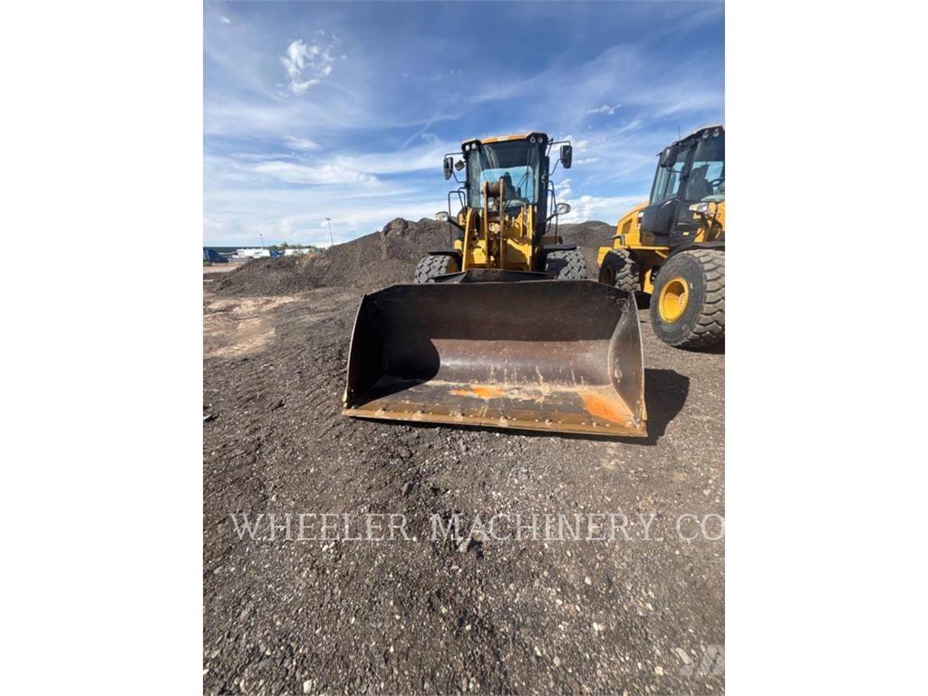 CAT 926M QC 輪胎式裝載機