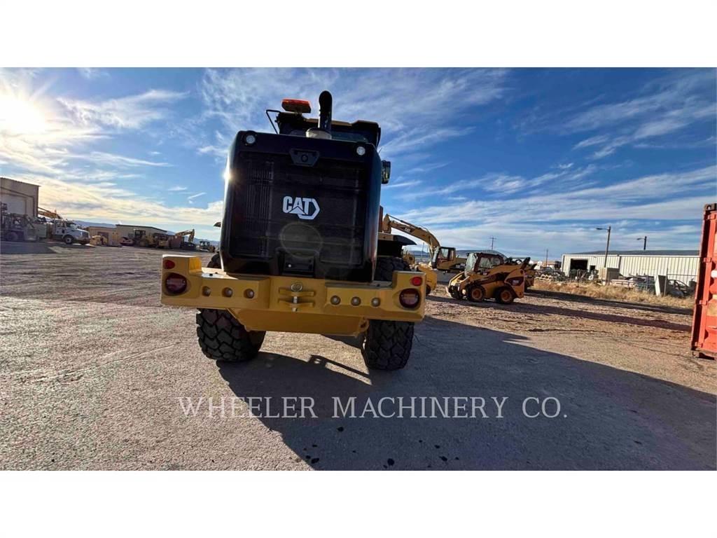 CAT 926M QC 3V 輪胎式裝載機