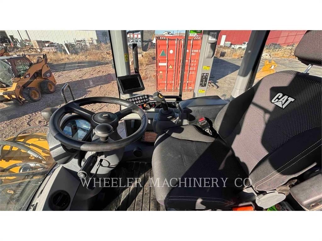 CAT 926M QC 3V 輪胎式裝載機