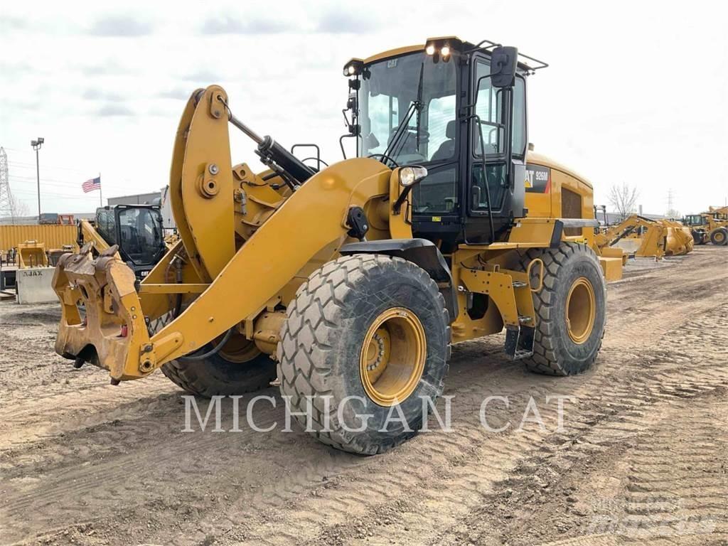 CAT 926M RQ 輪胎式裝載機