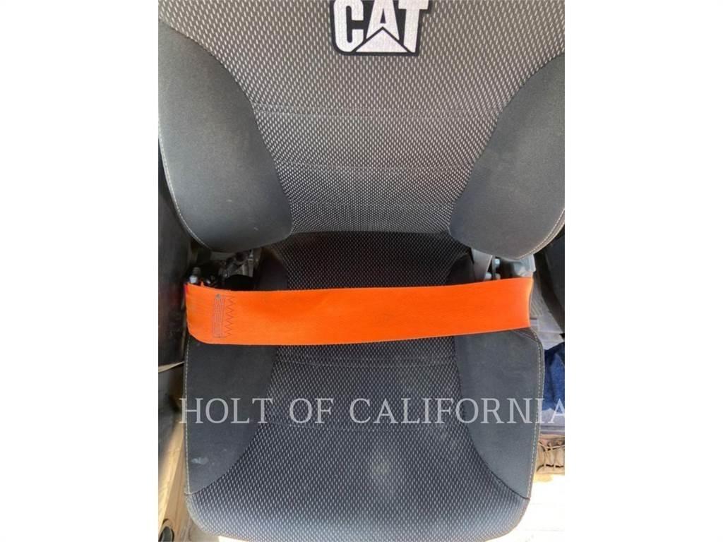CAT 930 輪胎式裝載機