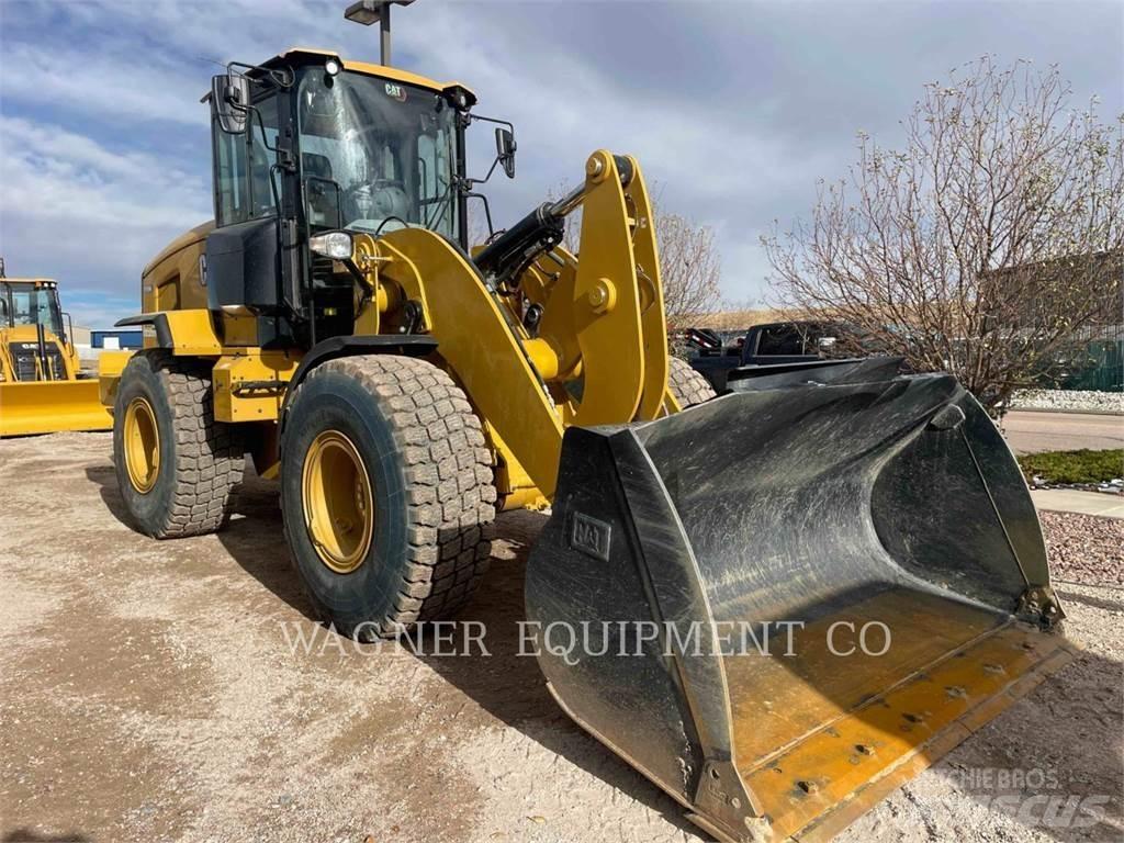 CAT 930M 輪胎式裝載機