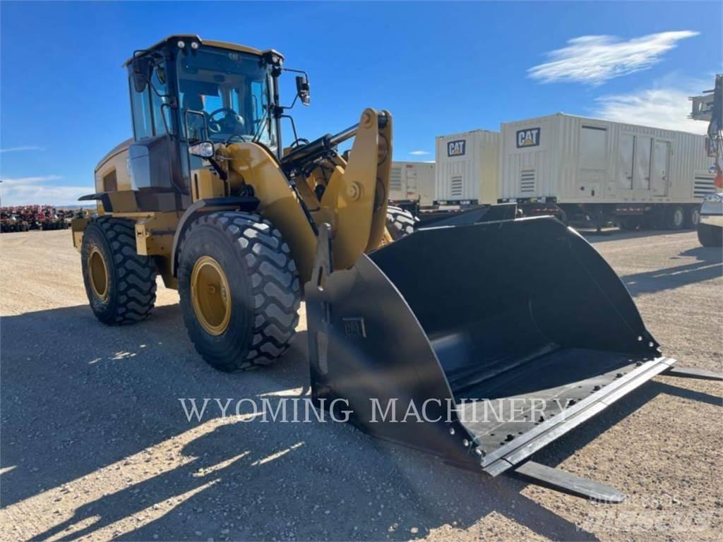 CAT 930M 輪胎式裝載機