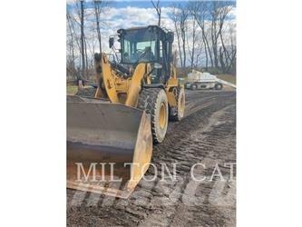 CAT 930M 輪胎式裝載機