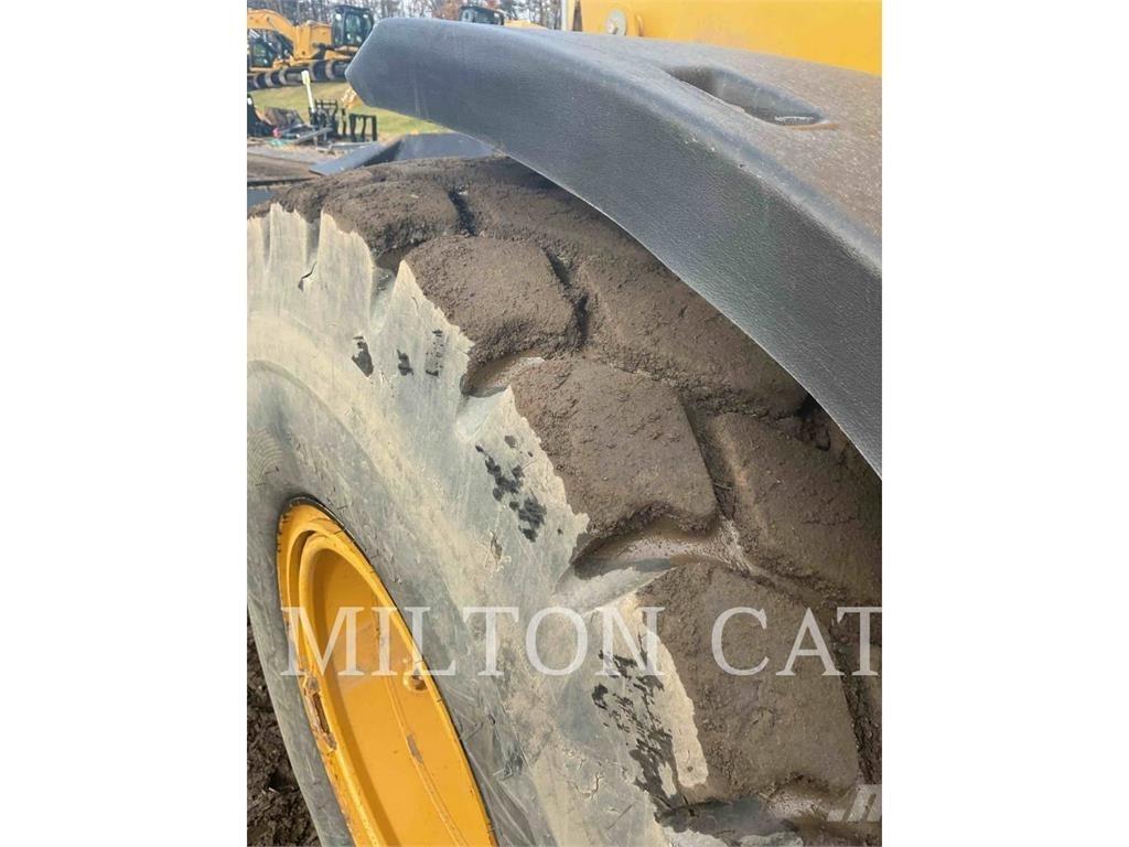 CAT 930M 輪胎式裝載機