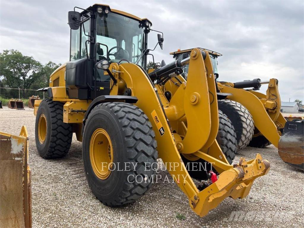 CAT 930M 輪胎式裝載機