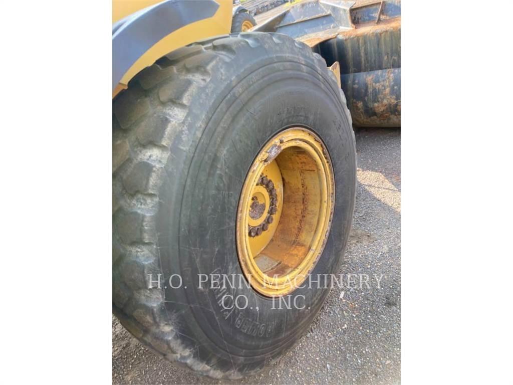 CAT 930M 輪胎式裝載機