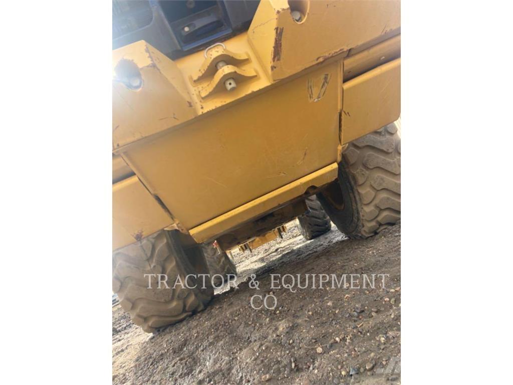 CAT 930M 輪胎式裝載機