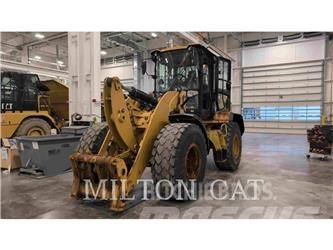 CAT 930M 輪胎式裝載機