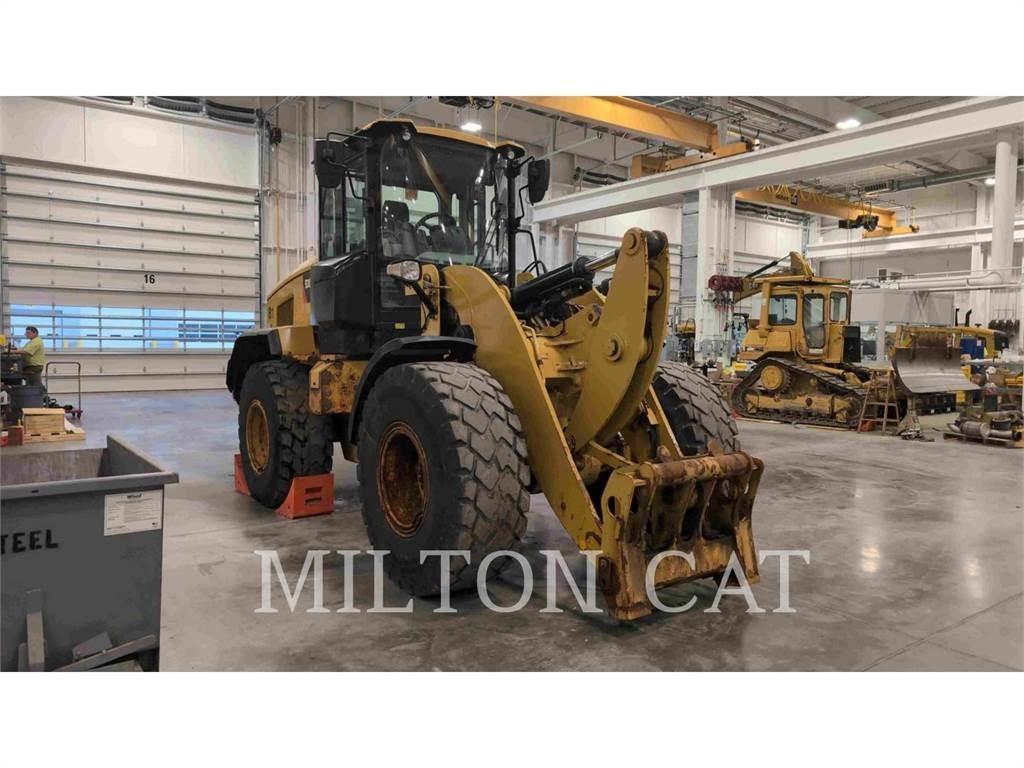 CAT 930M 輪胎式裝載機