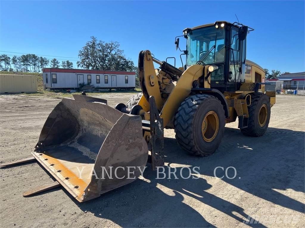 CAT 930M 輪胎式裝載機