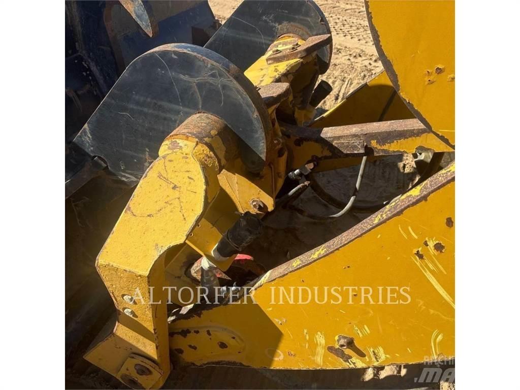 CAT 930M 輪胎式裝載機
