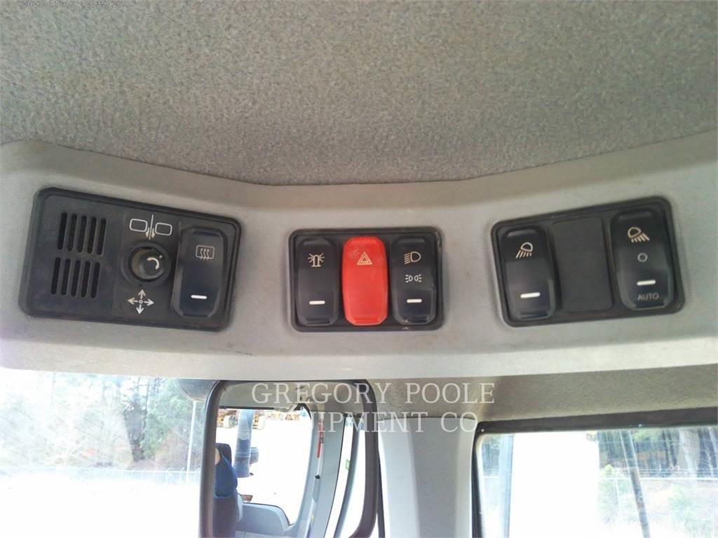 CAT 930M 輪胎式裝載機
