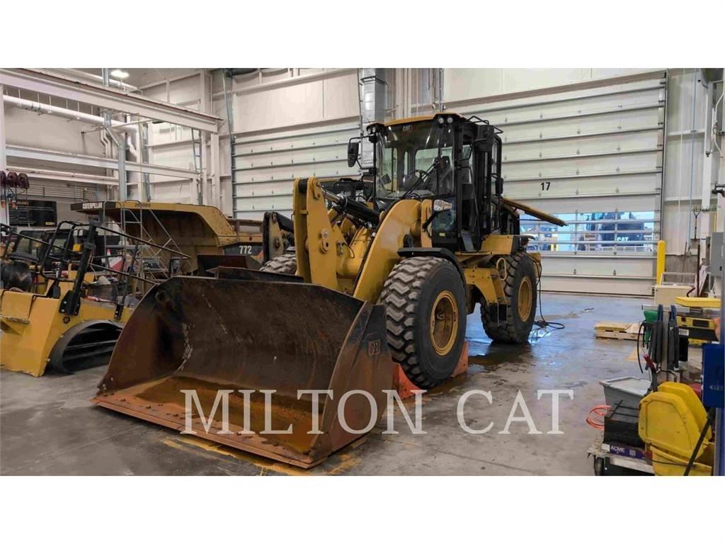 CAT 930M 輪胎式裝載機