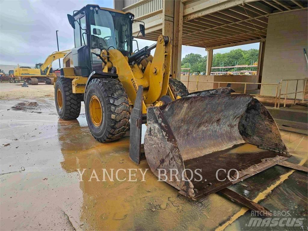 CAT 930M 輪胎式裝載機