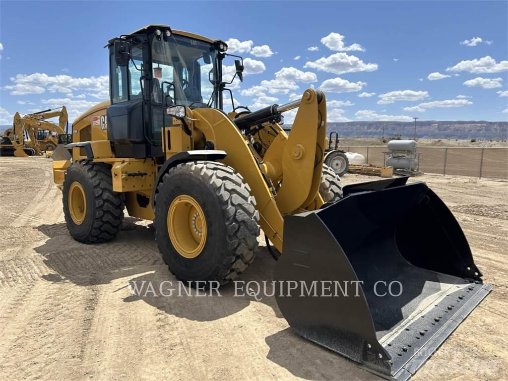 CAT 930M 輪胎式裝載機